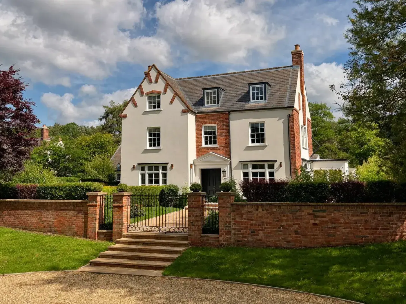 Beaconsfield: newly built brick detached house with a tiled roof on a large plot